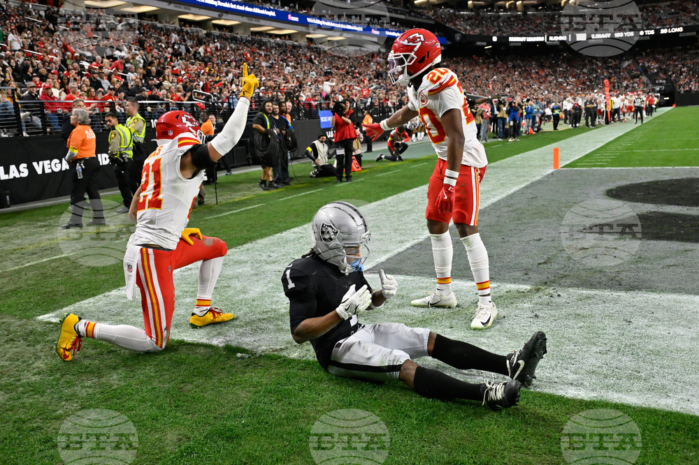 Chiefs Raiders Football