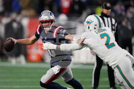 Dolphins Patriots Football