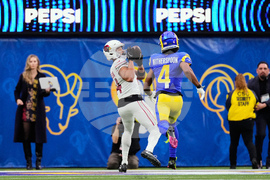 CORRECTION Cardinals Rams Football