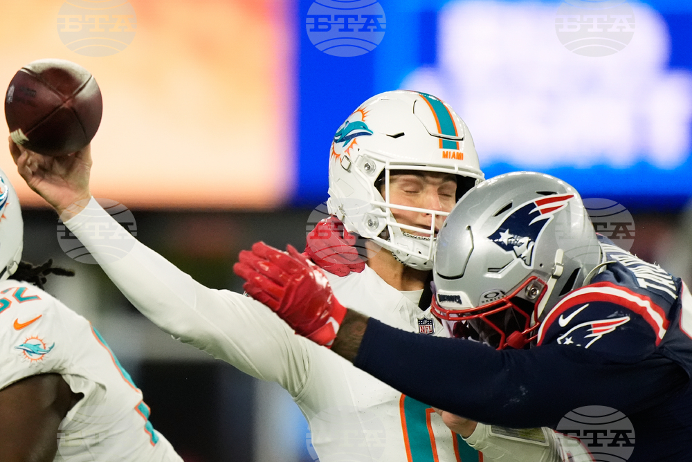 Dolphins Patriots Football