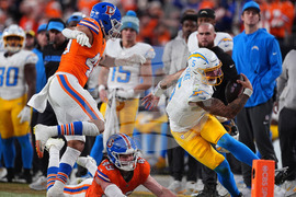 Chargers Broncos Football