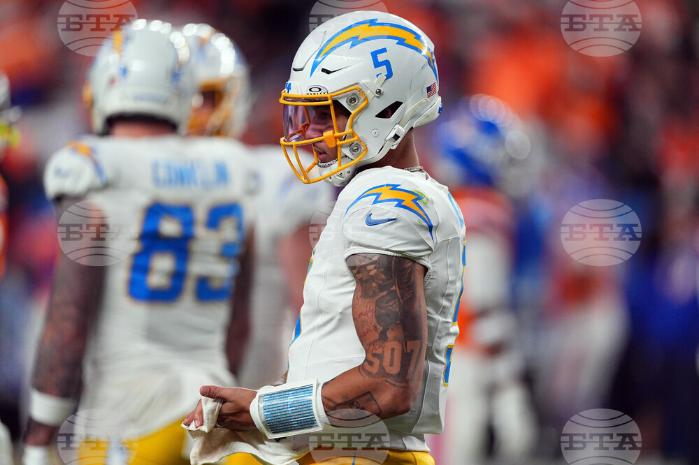 Chargers Broncos Football