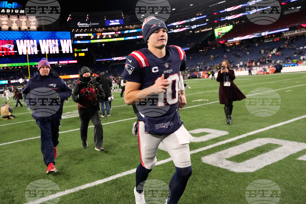 Dolphins Patriots Football