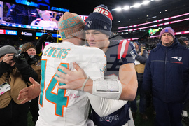 Dolphins Patriots Football