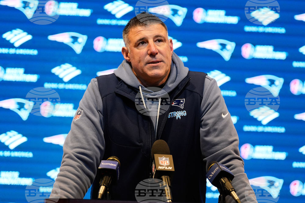 Dolphins Patriots Football