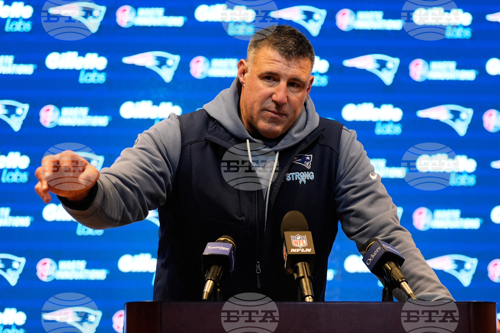 Dolphins Patriots Football