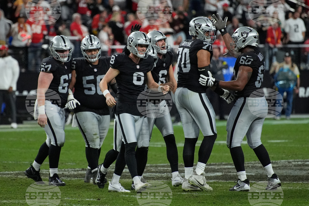 Chiefs Raiders Football