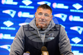 Dolphins Patriots Football