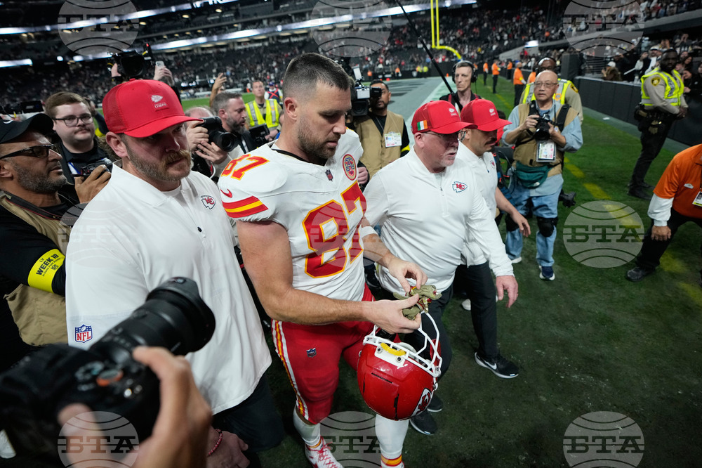 Chiefs Raiders Football