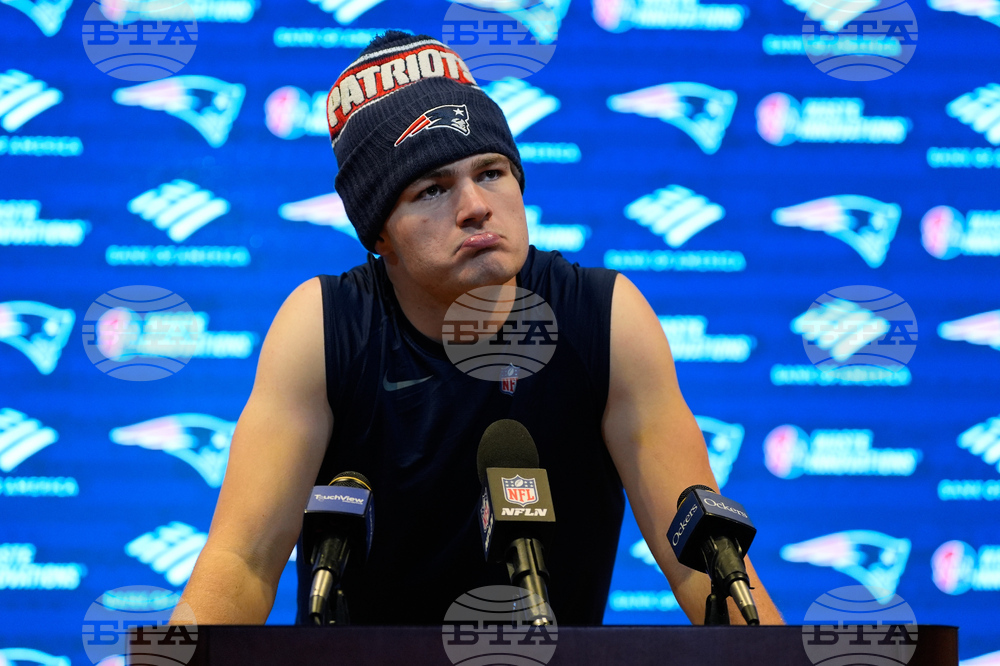 Dolphins Patriots Football