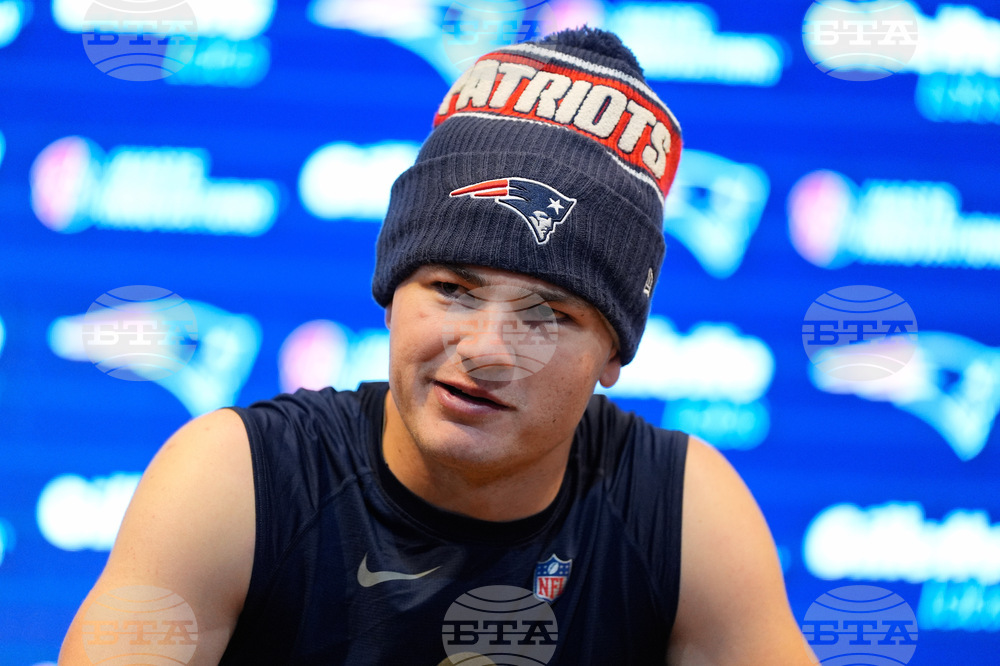 Dolphins Patriots Football