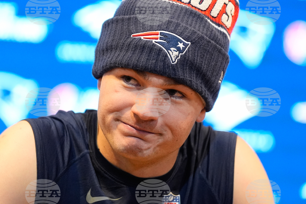 Dolphins Patriots Football