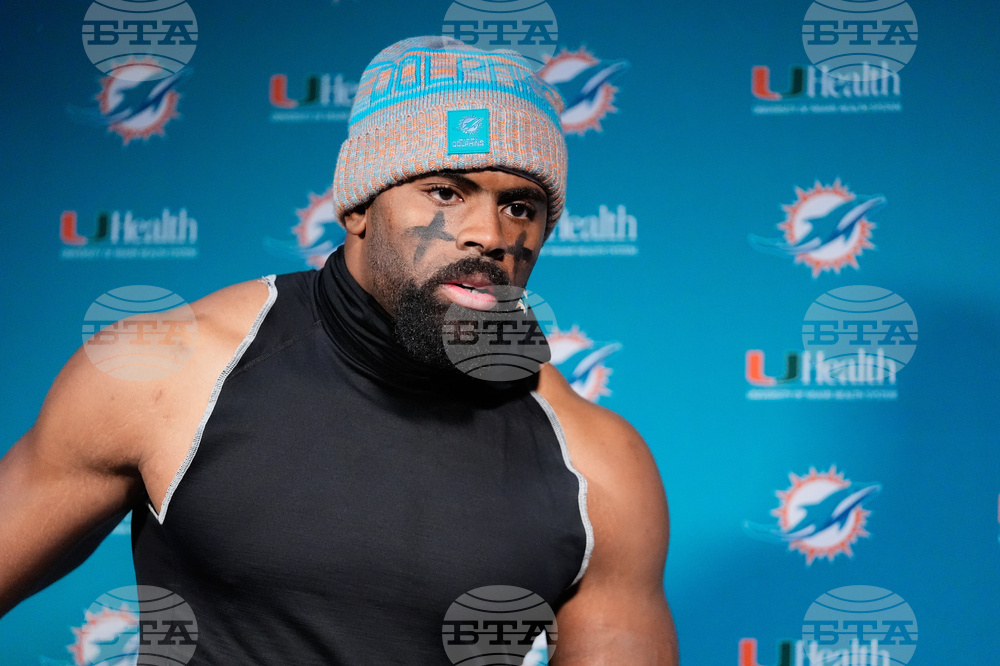 Dolphins Patriots Football