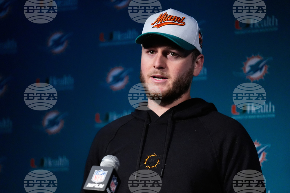 Dolphins Patriots Football