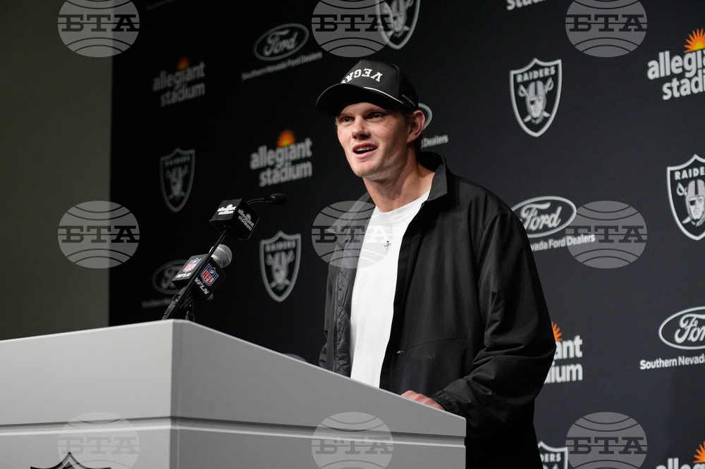 Chiefs Raiders Football