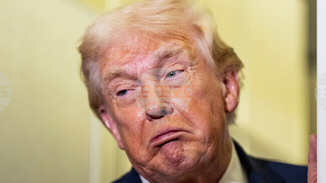 Тръмп оцвети на картата Канада и Гренландия като американското знаме