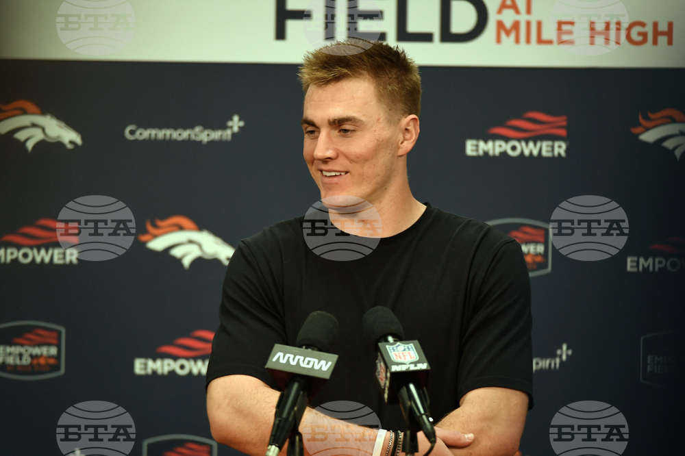 Chargers Broncos Football