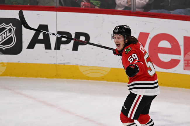 Флорида сложи край на серията от десет поредни победи на Колорадо в НХЛ, Бертузи с хеттрик при успех на Чикаго