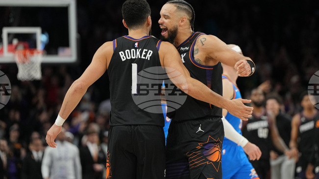 Девин Букър изведе Финикс до успеха срещу Оклахома Сити в НБА