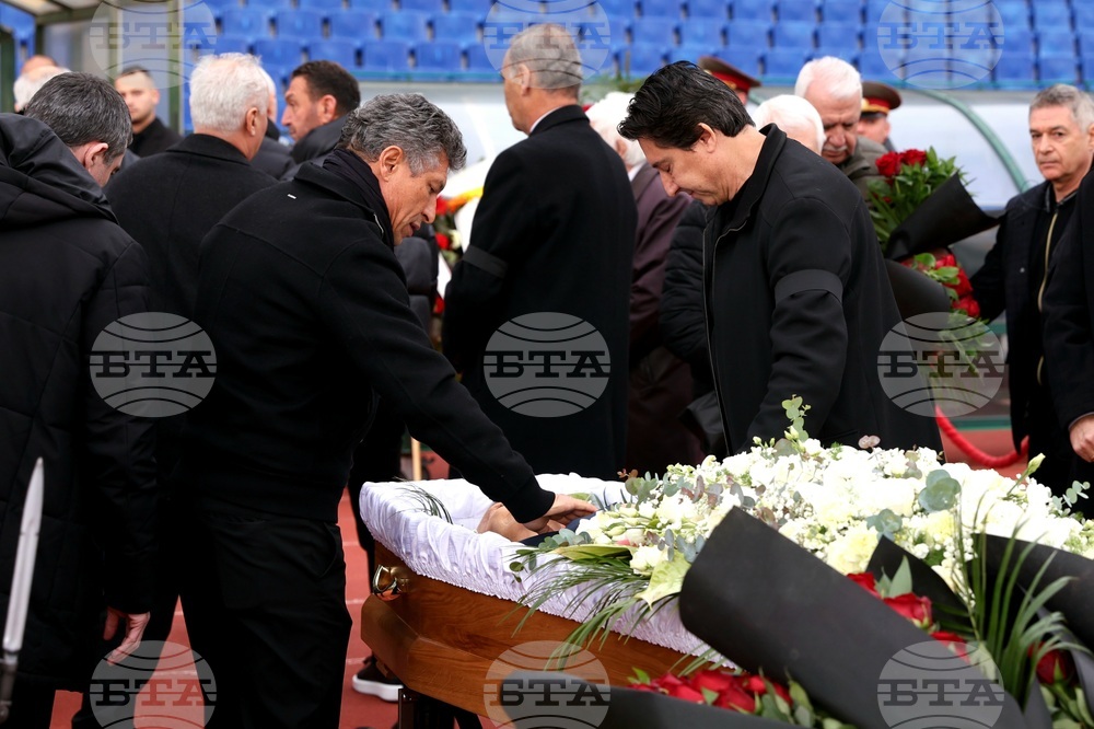 Димитър Пенев - поклонение