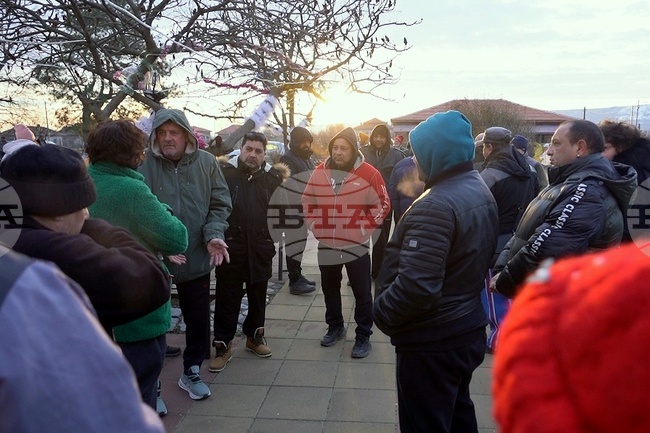 Работи се по увеличаване мощността на трафопоста в село Долни Цибър, за да няма спирания на тока, заяви областният управител на Монтана