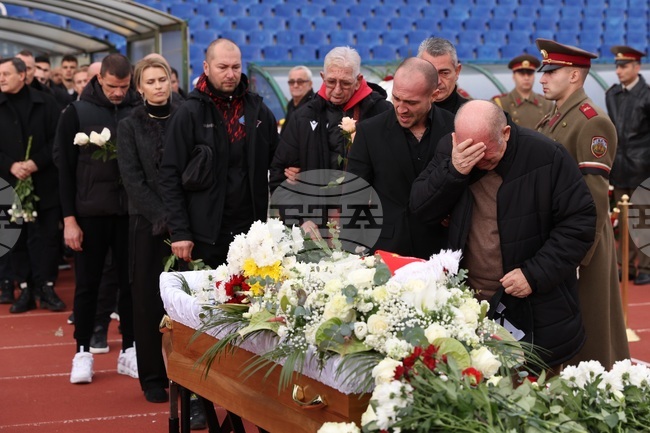 България си взе последно сбогом с великия Димитър Пенев