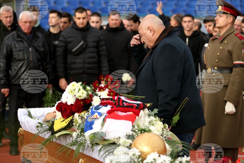 Димитър Пенев - поклонение