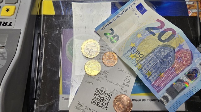 Повече търпение е необходимо при пазаруване в периода на двойно обращение, според търговци във Видин