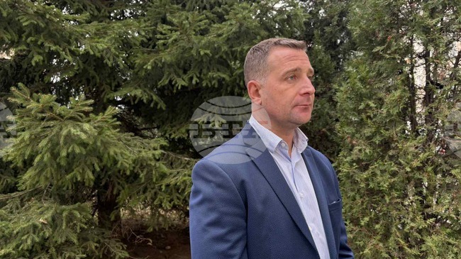 До края на деня ще бъдат разчистени всички дървета в Боровец, паднали вчера от силния вятър, каза кметът Ангел Джоргов