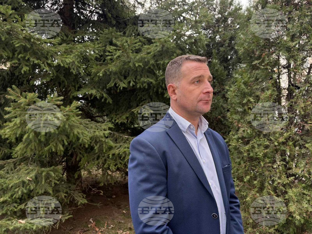 До края на деня ще бъдат разчистени всички дървета в Боровец, паднали вчера от силния вятър, каза кметът Ангел Джоргов