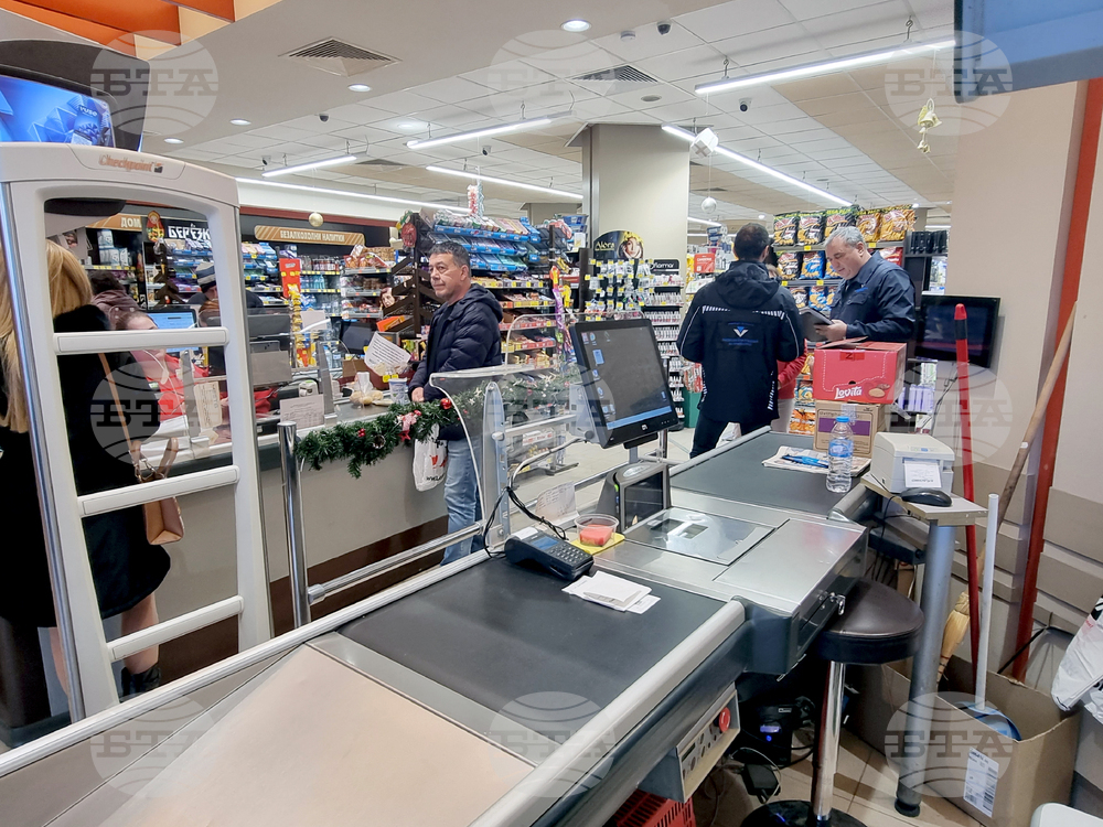 Retail Trade Turnover Rises 7.7% Year-on-Year in December 2025