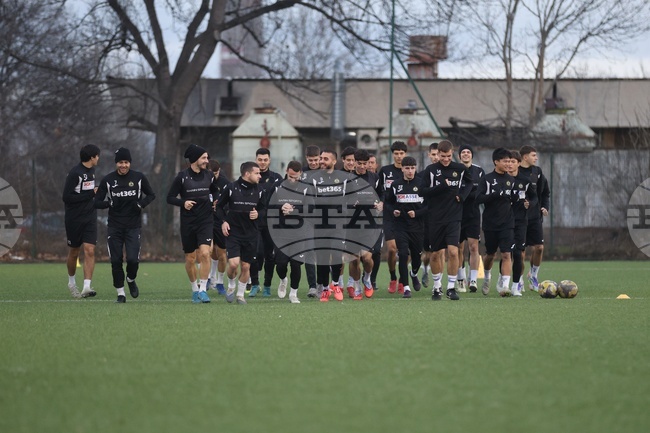 Славия замина на лагер в Турция