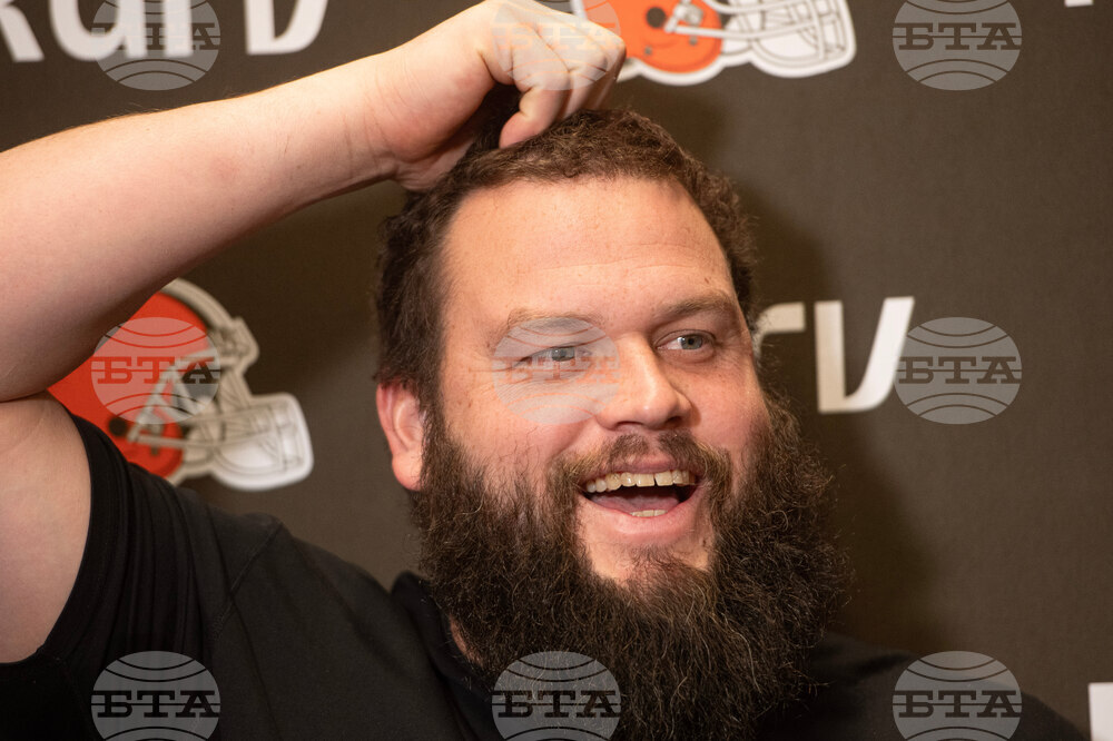 Browns Stefanski Football