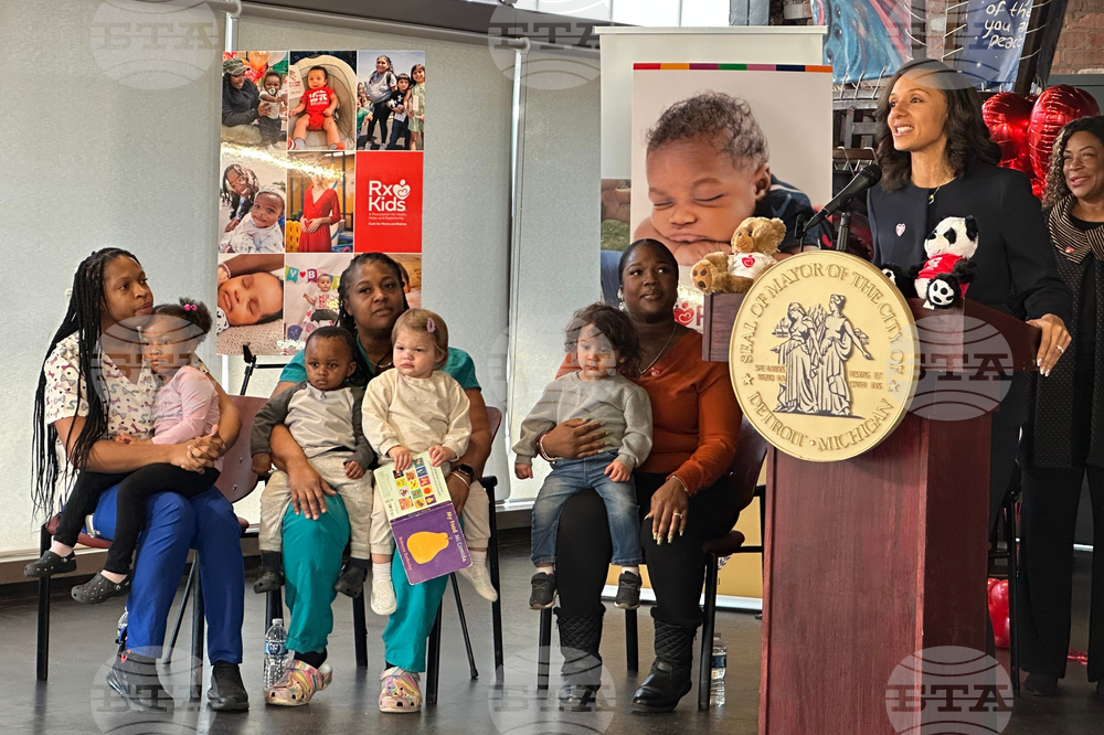 Cash For Moms Detroit