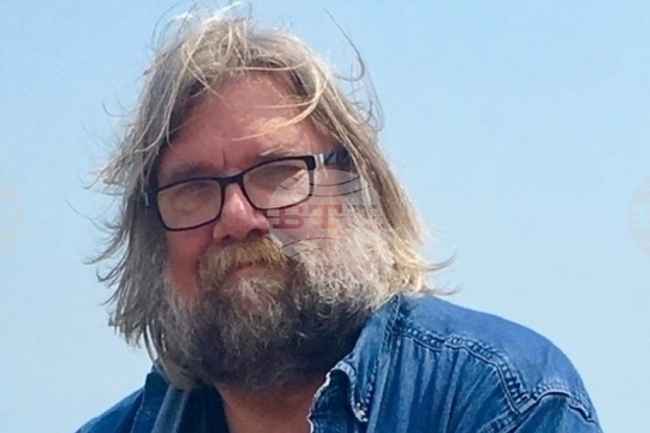 Писателят Майкъл Дж. Шумахер, описал живота на Алън Гинсбърг и Ерик Клептън, почина на 75 години