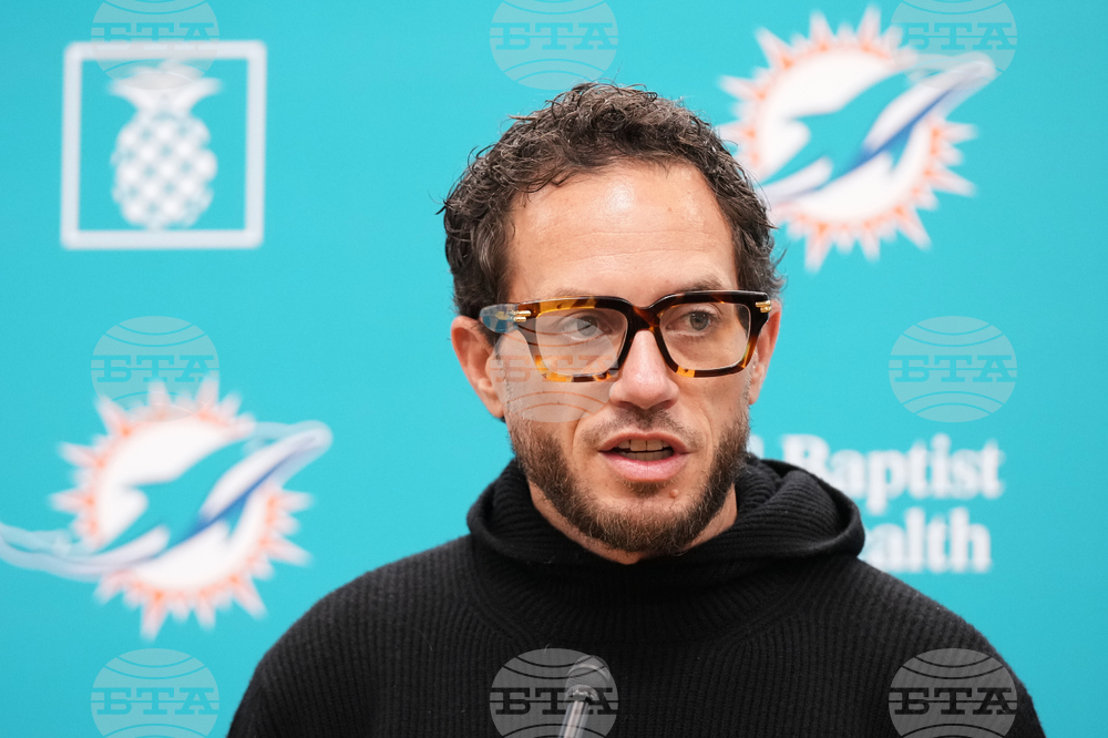 Dolphins Wrapup Football