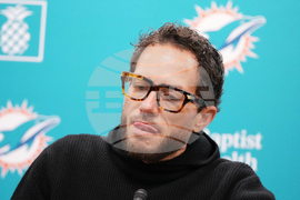 Dolphins Wrapup Football