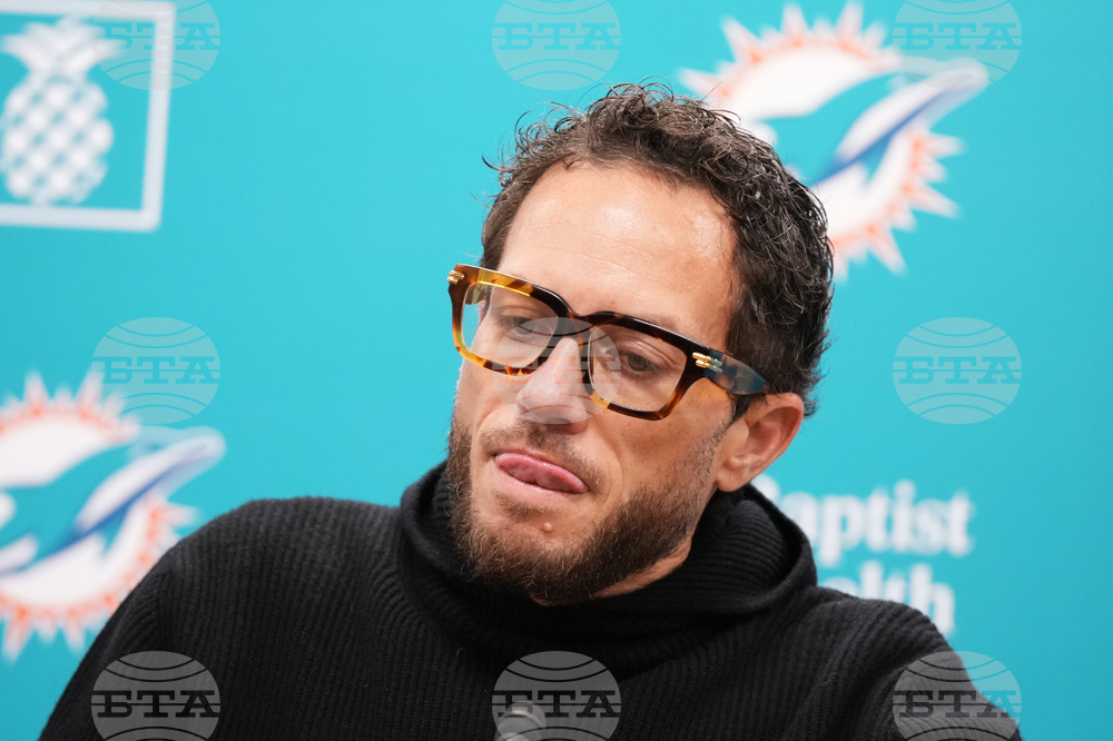 Dolphins Wrapup Football