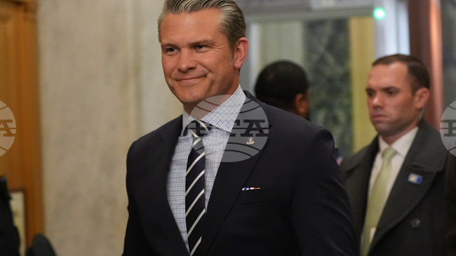 Американската блокада на венецуелските петролни танкери остава в пълна сила "навсякъде по света", каза министърът на отбраната на САЩ