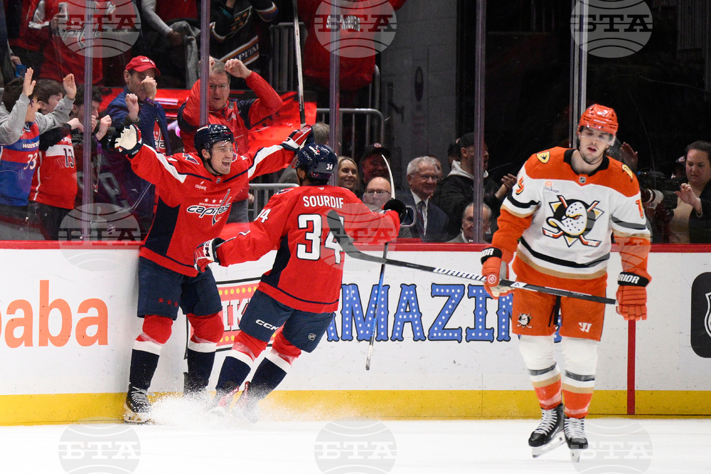 Ducks Capitals Hockey