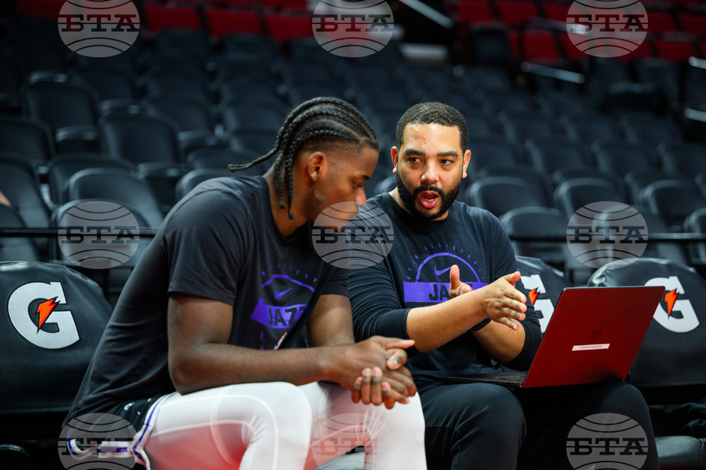 Jazz Trail Blazers Basketball