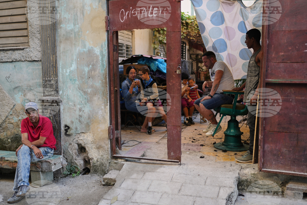 APTOPIX Cuba Daily Life