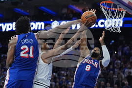 Nuggets 76ers Basketball