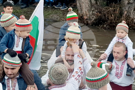 Калофер - Богоявление - мъжко хоро