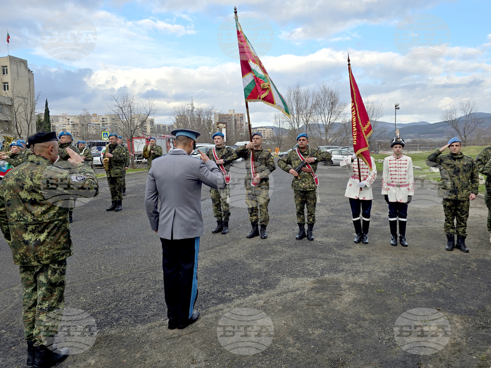Кърджали - митрополит Николай - воински знамена - освещаване