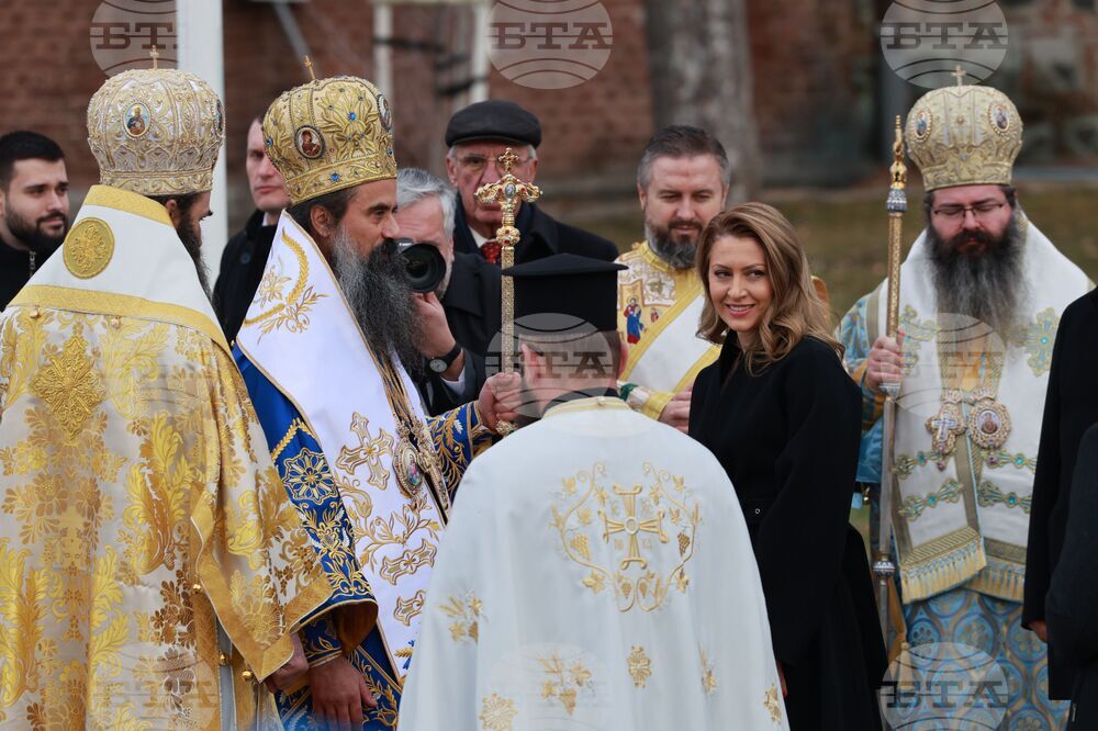Богоявленски водосвет на бойните знамена