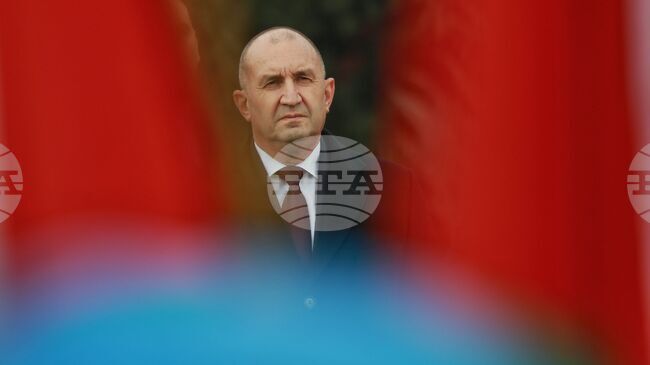 Възнамерявам най-скоро да връча мандата на първата по численост парламентарна група, каза президентът Румен Радев