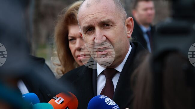 Свидетели сме на правото на силата и това носи редица рискове пред международната сигурност, включително и пред България, каза президентът Румен Радев