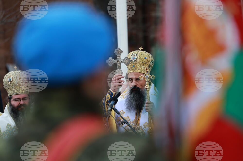 Богоявленски водосвет на бойните знамена