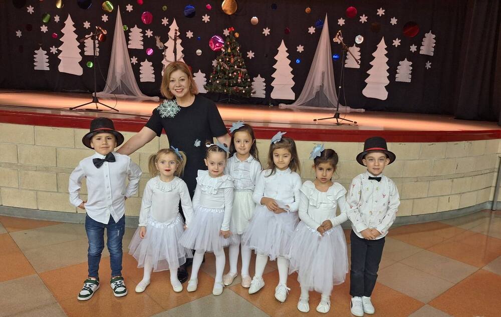 Елица Евтимова, ръководител на училище „Паисий Хиленадрски“ в Памплона, Испания: 2025 година ни показа, че когато сме заедно, постигаме повече